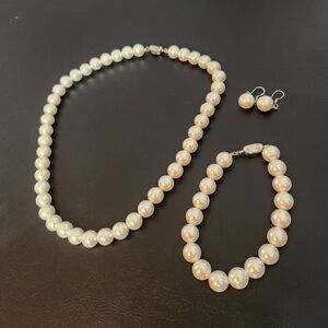 Faux Pearl Necklace/Bracelet/Earrings Set